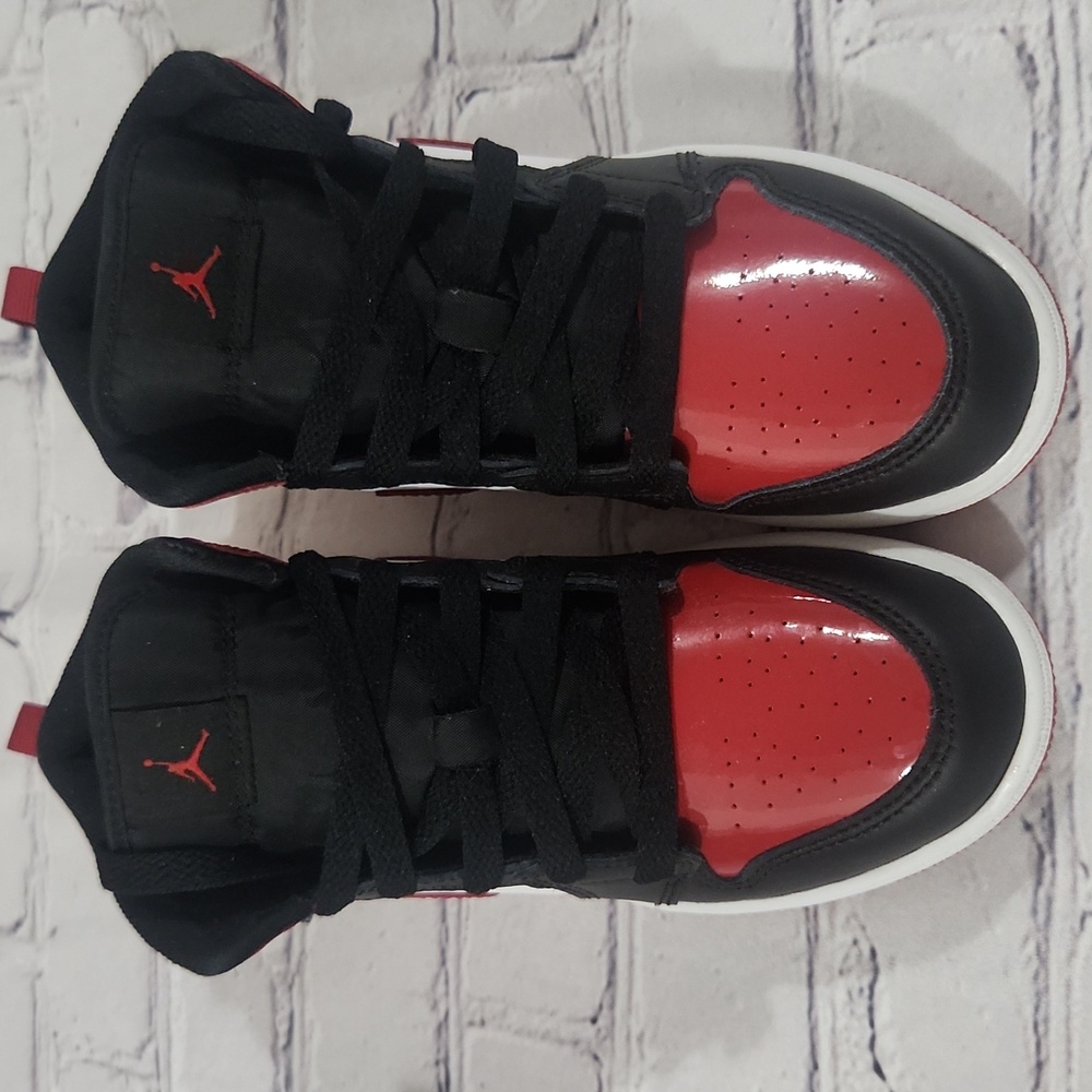 Jordan Kids Sneakers Black Red Size 2Y
